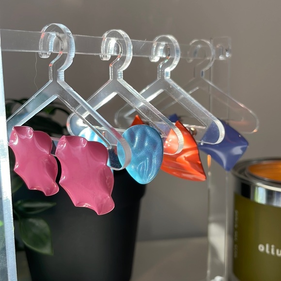 Vintage Jewelry - 🍓4/pcs vintage metal earring studs